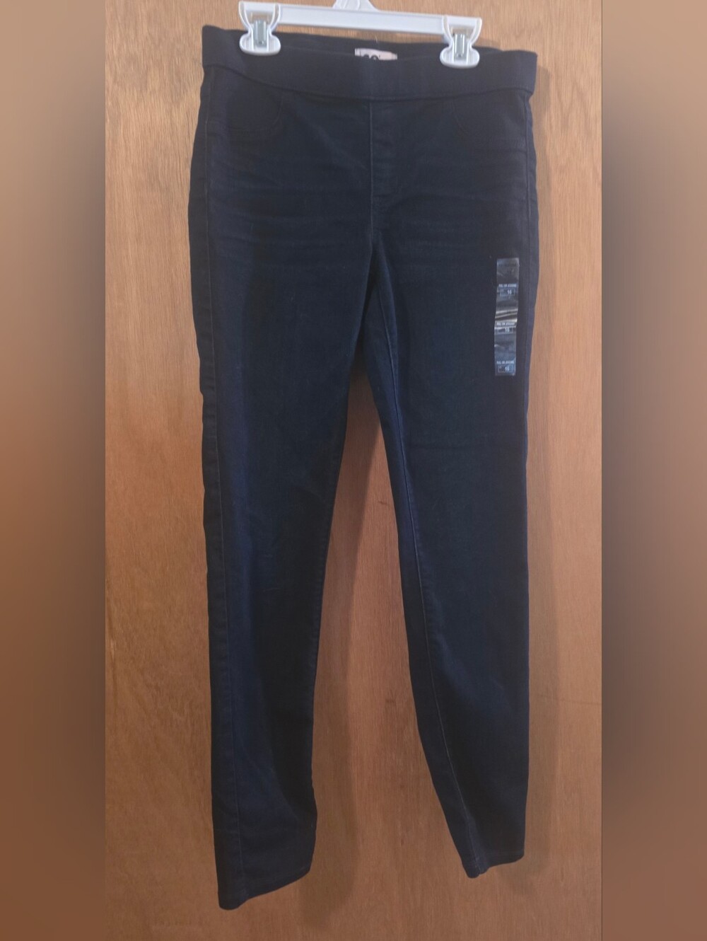 SO Black Slim Fit Jeans (NWT)